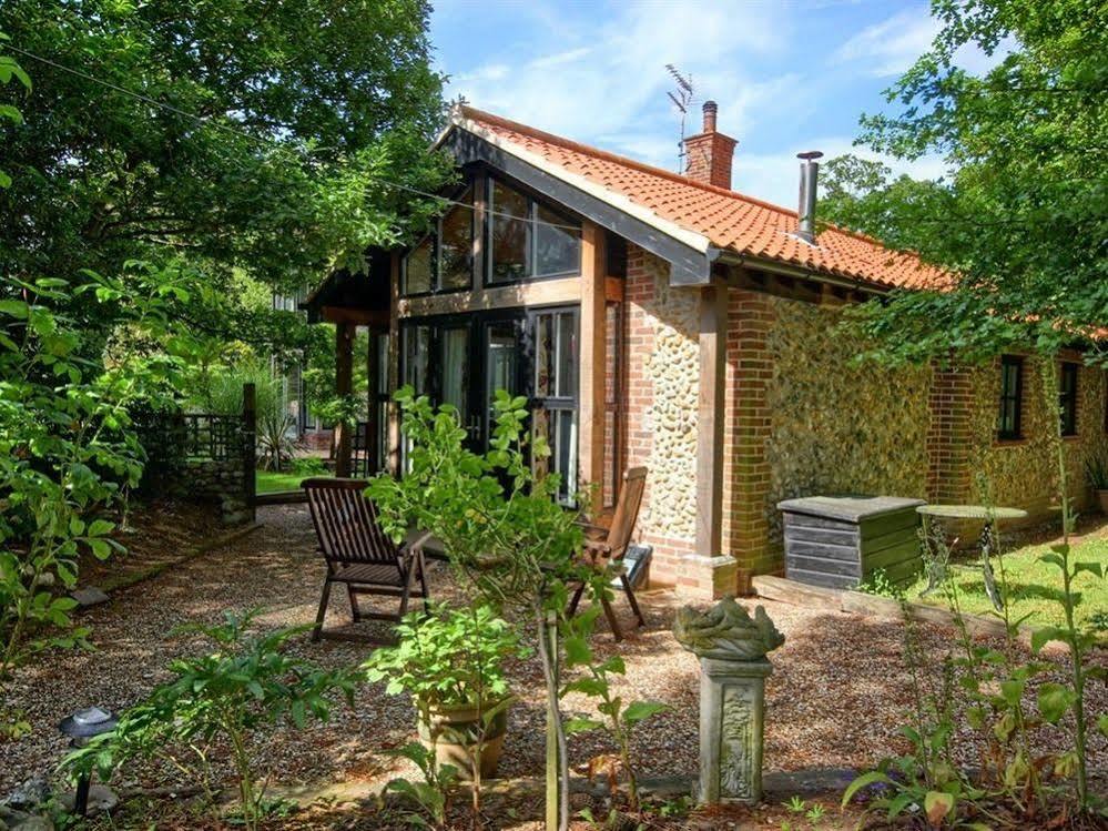 Felbrigg Lodge Bed And Breakfast Aylmerton Exterior photo